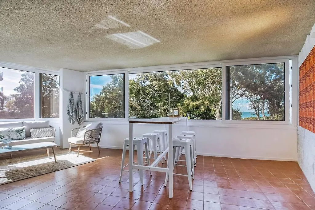 Apartment Suttons Beach Sunrise Redcliffe